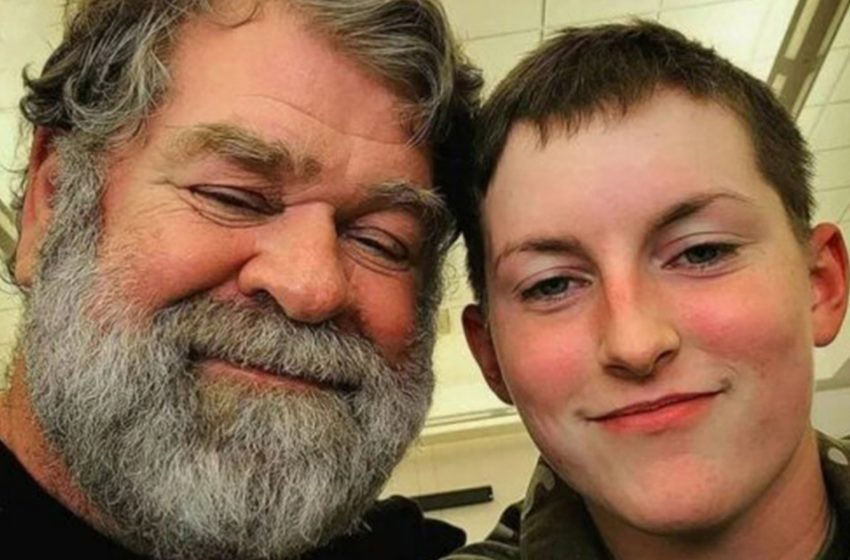  “Everyone says he’s old for me.” A 19-year-old girl married a 61-year-old man