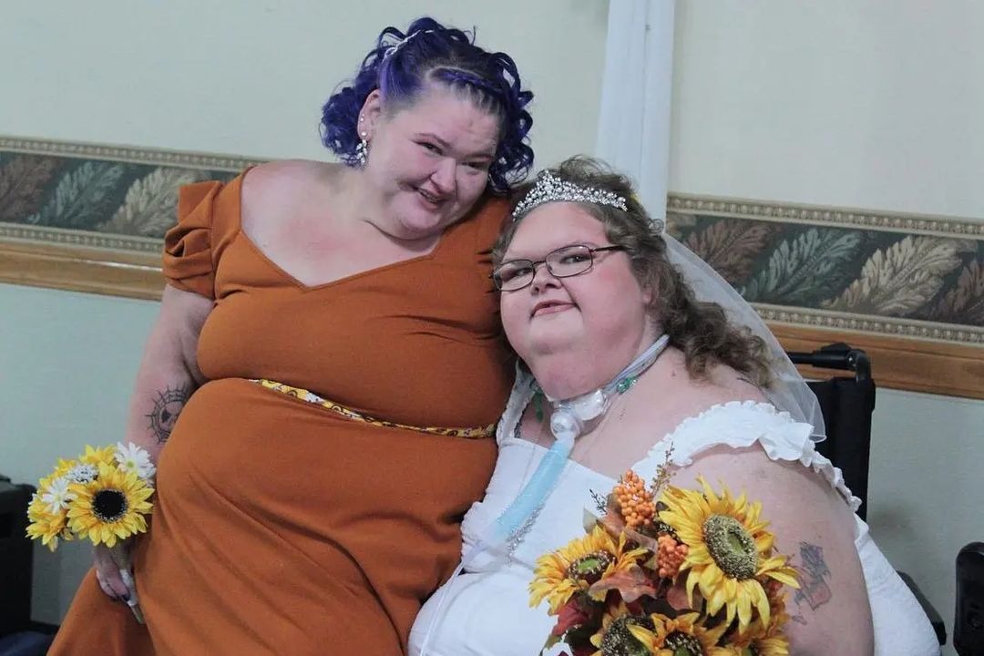 Reality star weighing 600 pounds wed in a daring wedding dress