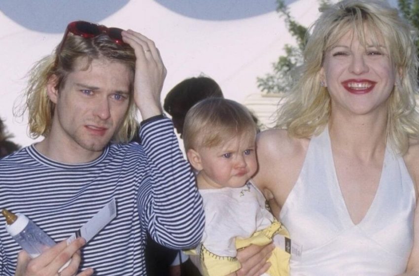  Daddy’s copy: how Kurt Cobain’s only daughter grew up (photo)