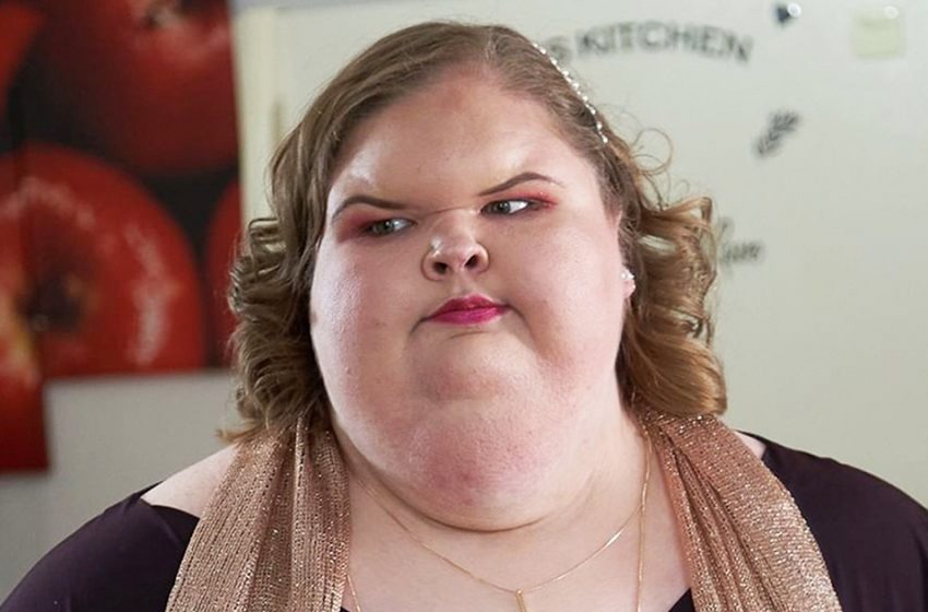  Be ready to be surprised: 600-pound reality star married in provocative wedding gown