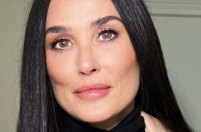  “Say hello to the teetotaler!”: Demi Moore showed a touching photo with her pregnant daughter at the doctor’s office