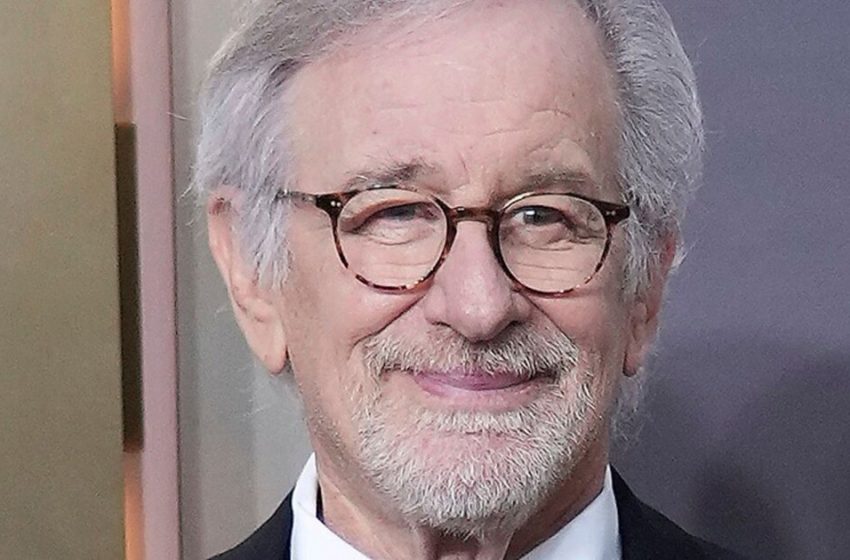  Director of the Year and Movie of the Year: Steven Spielberg Triumphs at the Golden Globes