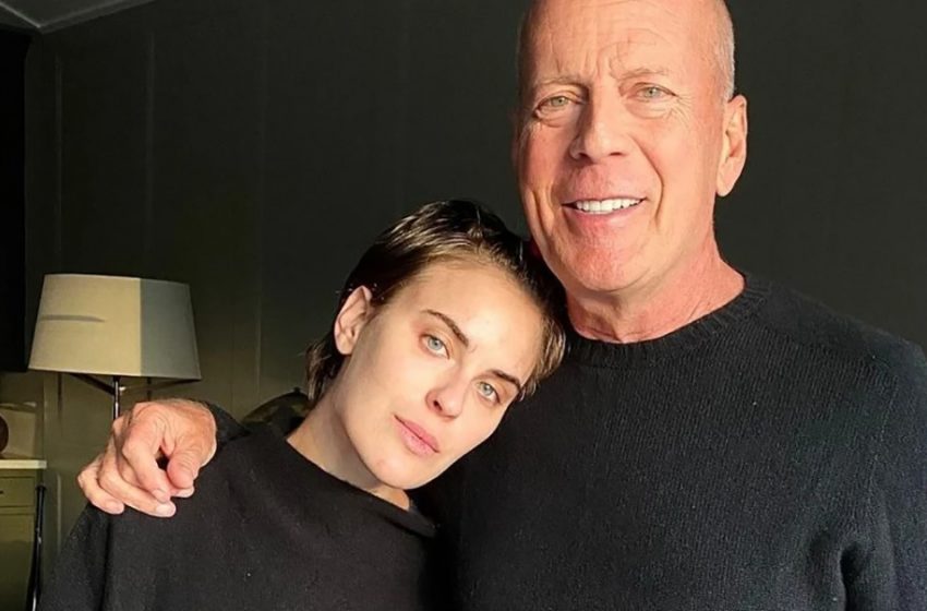  Bruce Willis’s daughter wowed fans with photos of herself and her father