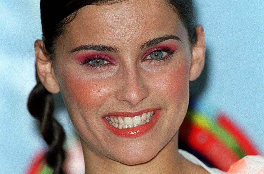  She’s already 19! What singer Nelly Furtado’s only daughter looks like