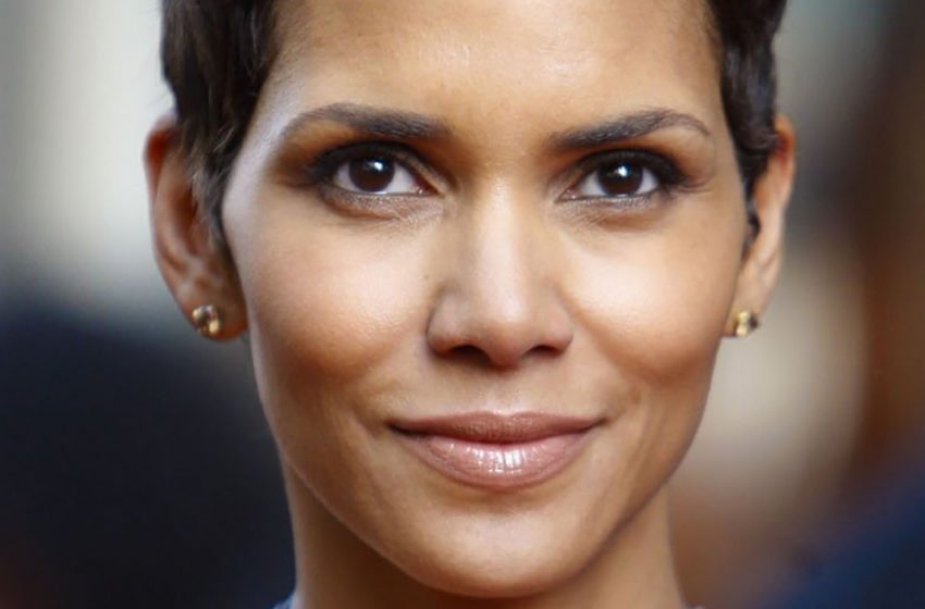  She knows how to laugh at herself. Halle Berry fell on stage at a social event and joked about herself on Instagram