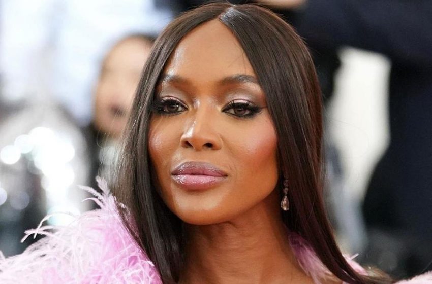 She looks ten years older. Naomi Campbell was filmed when she thought she was invisible