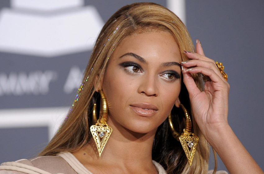  “Classy woman!”: Beyoncé, 40, shared luscious forms in a candid photo shoot