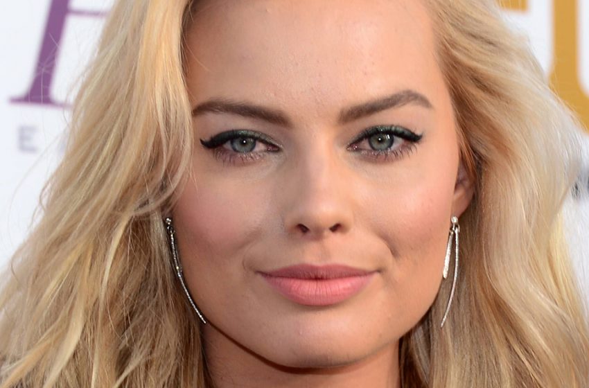  Star in a daring mini: Margot Robbie was caught by the paparazzi in Miami