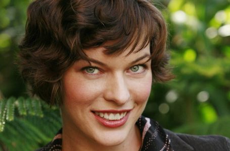 Growing up early. Jovovich showed the daughter who surpassed her mother in popularity in Hollywood