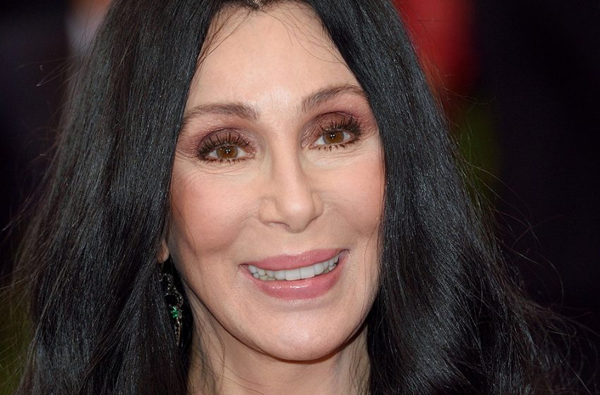  “I Hate Aging!”: What Singer Cher Would do to Stay Young