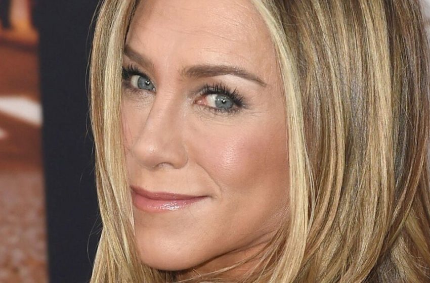  “The Dress Looks too Provocative”: Jennifer Aniston in a See-Through Mini-Dress Caused a Stir