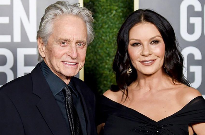  “He’s Aged a Lot.” Zeta Jones Captured a Kiss With Her 78-year-old Husband
