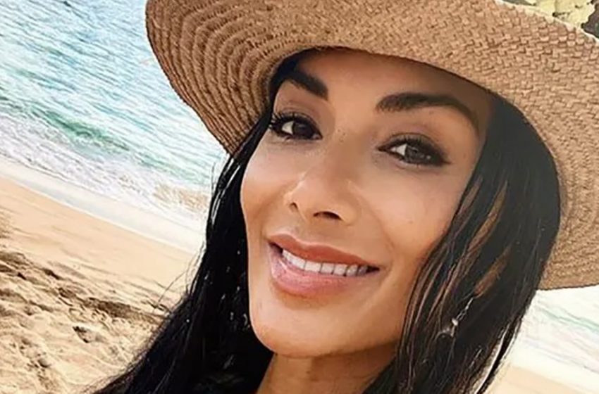  Boyfriend Gives Ring on Beach: Nicole Scherzinger Marries Rugby Player Tom Evans