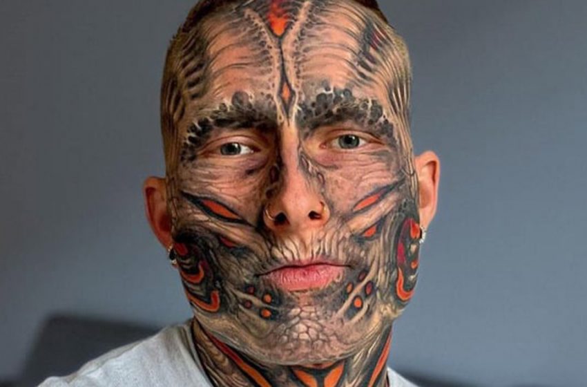  An Unearthly Beauty. An American who Covered Himself in Tattoos Showed us What he Looked Like Without Them
