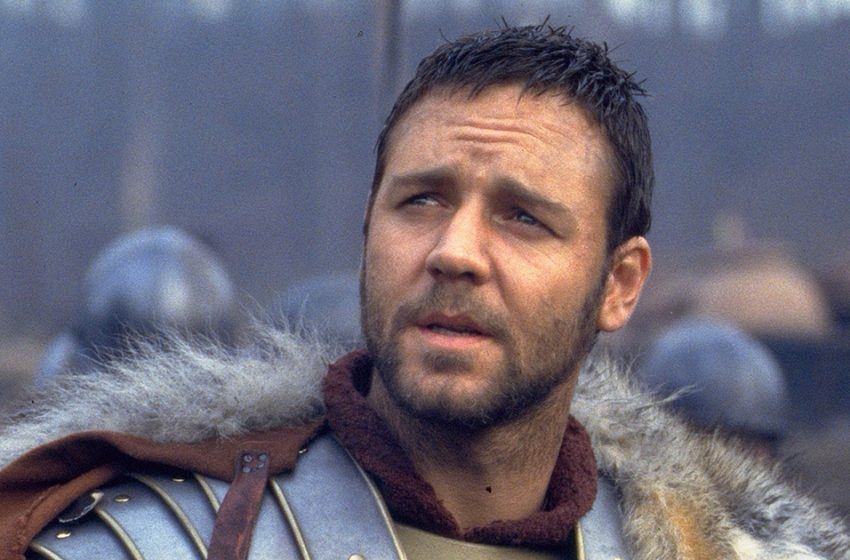  Russell Crowe Got Fat to 300 Ibs. Photos of the Actor who has Changed Beyond Recognition have Circulated the Web