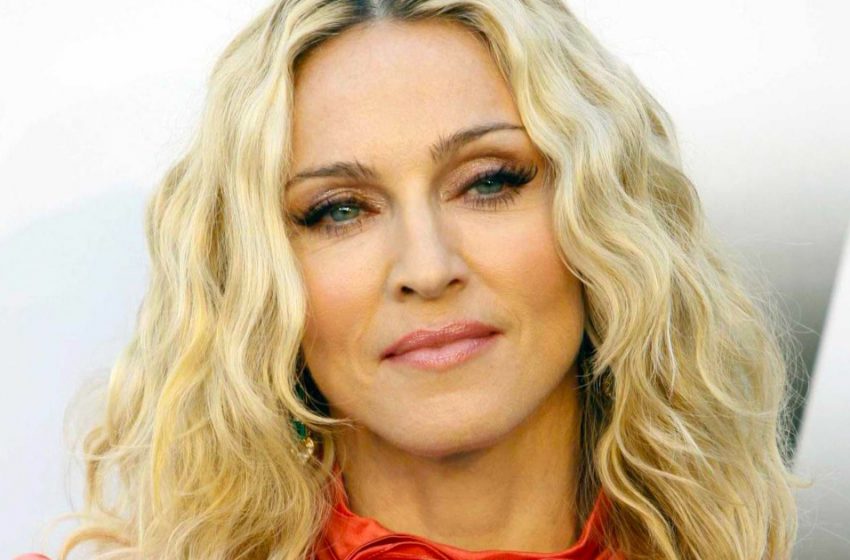  Very Rare Shot: 62-year-old Madonna Posted a Joint Shot with Her 92-year-old Father