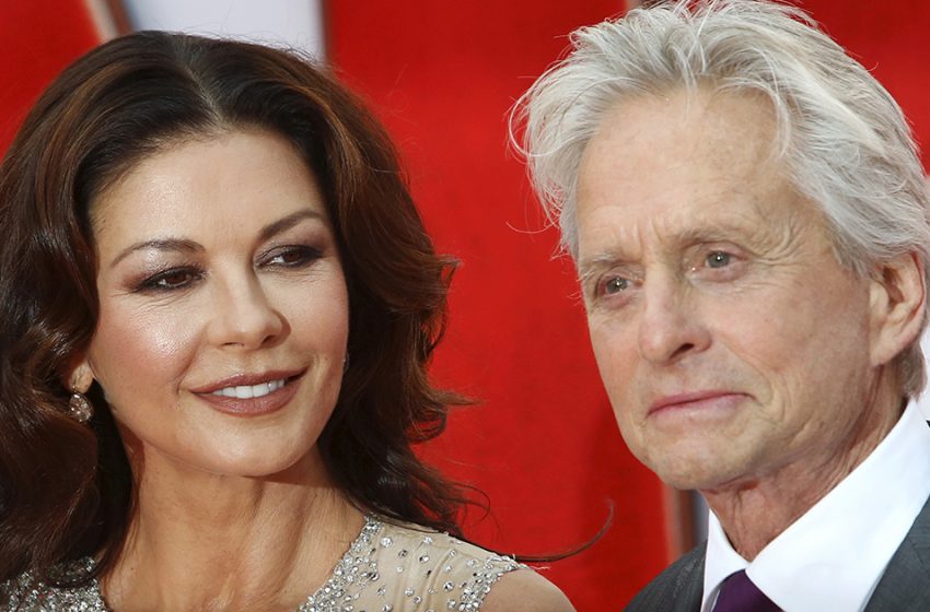  “And Age Doesn’t Matter”: Catherine Zeta-Jones Delighted Fans With a Romantic Photo With 25 years older Michael Douglas!