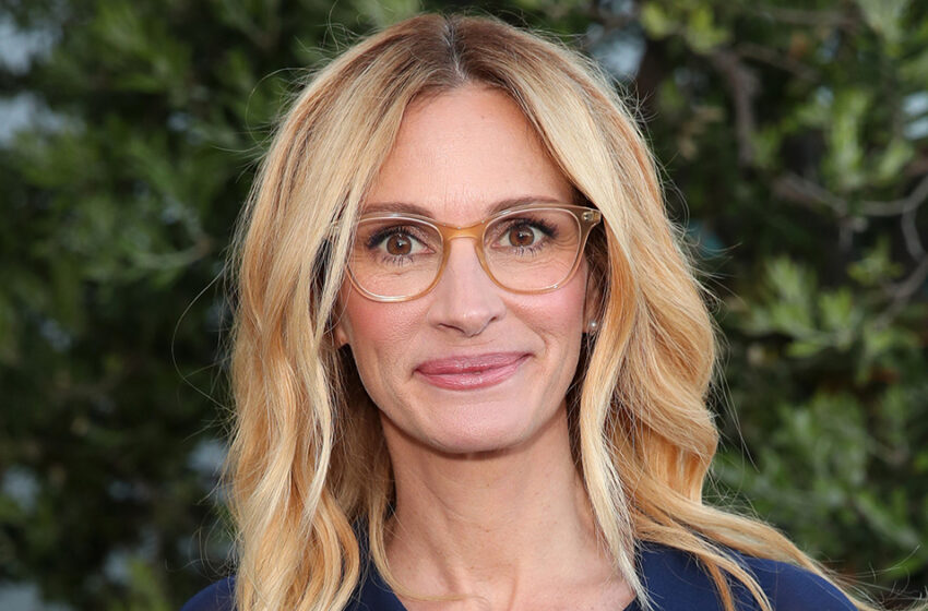  “Hollywood Smiles Run In The Family”: What Does Julia Roberts’ Sister Look Like?