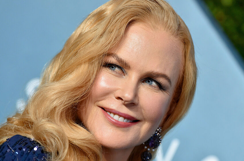 “She Looks Like a Student”: 56-year-old Nicole Kidman Was Photographed In a Beautiful Dress While Walking With Her Family!