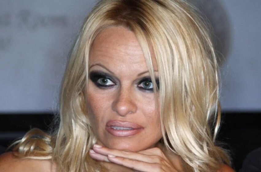  “The Star’s Natural Look Stunned Fans”: 56-year-old Pamela Anderson Shared New Photos In a Long White Dress!
