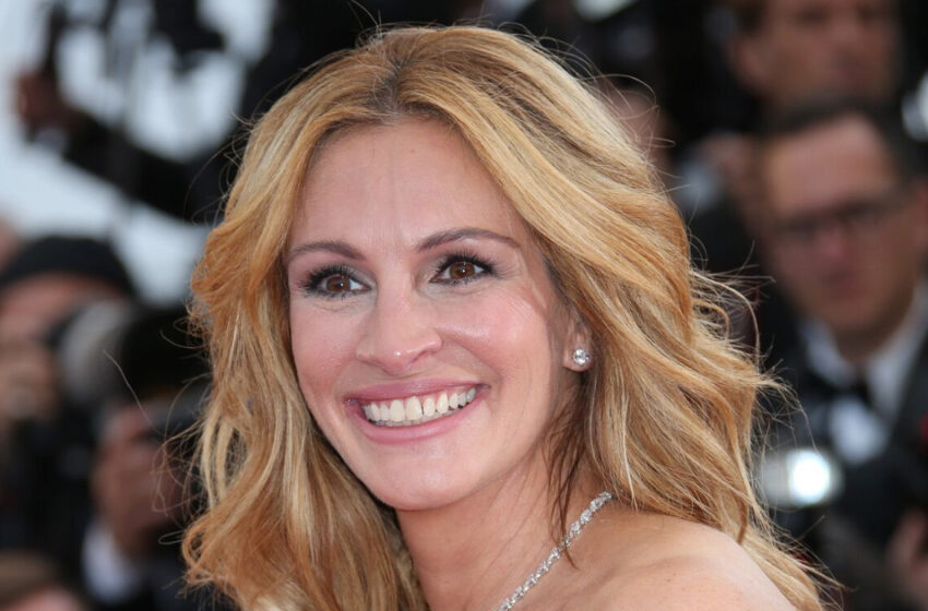  “She Gave Birth To The Twins At 37”: Julia Roberts Shared Pics With Her Heirs And Husband!