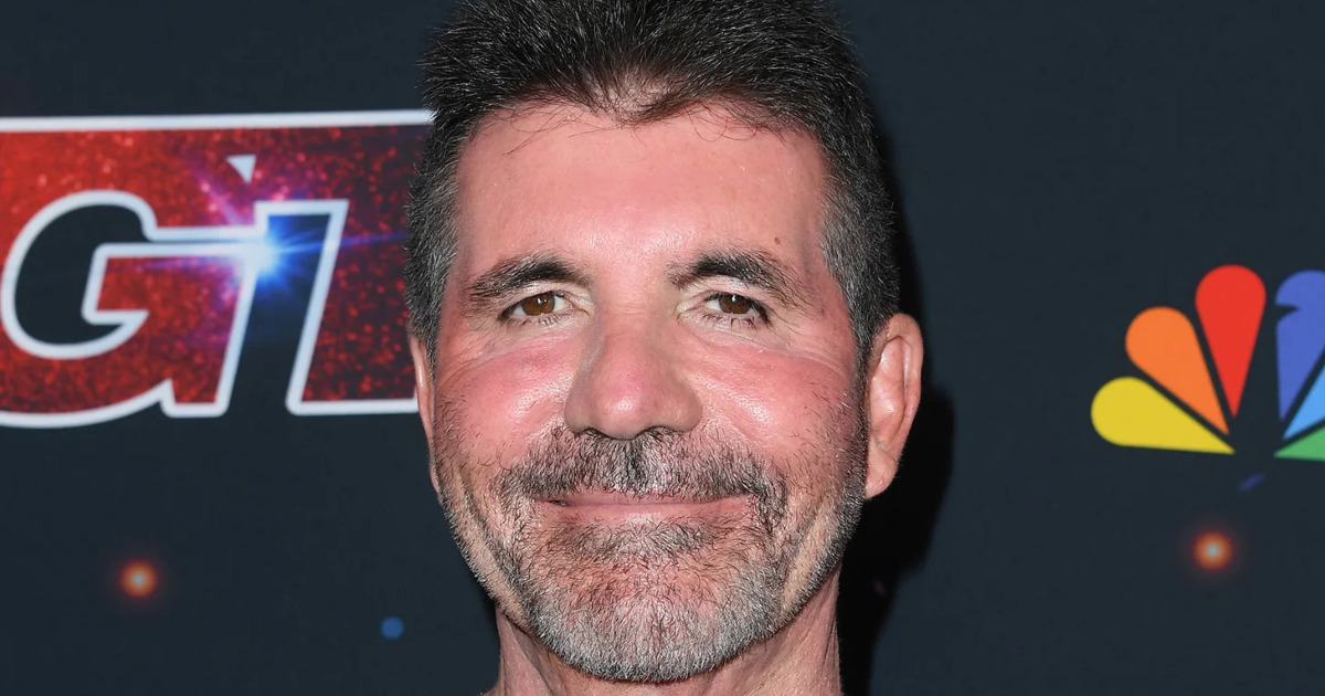 "The Couple's Rare Public Appearance" 64yearold Simon Cowell Appeared With His Beautiful Wife