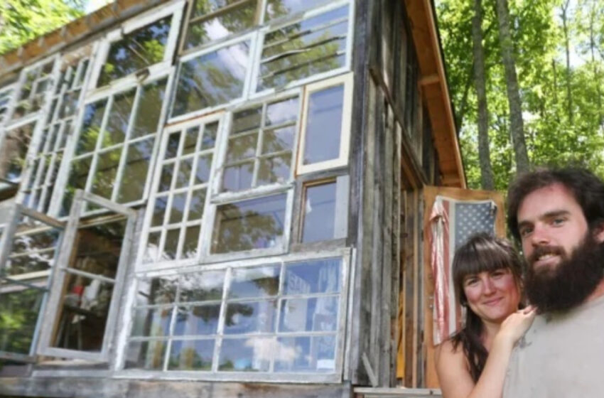  “Unique And Beautiful”: A Couple Built a House In The Wilderness Out Of Window Frames!