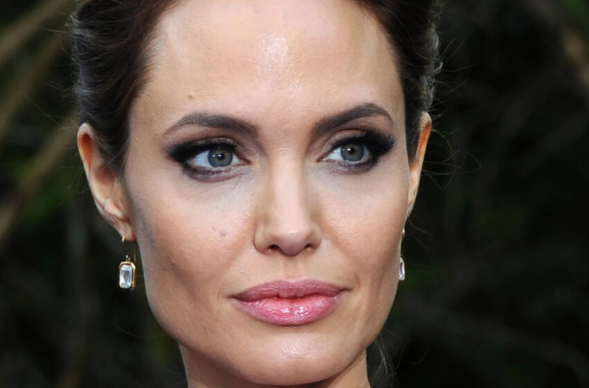  “Forgot to Put On Lingerie”: Angelina Jolie Went Out In Public In a Way That Everyone Gasped!