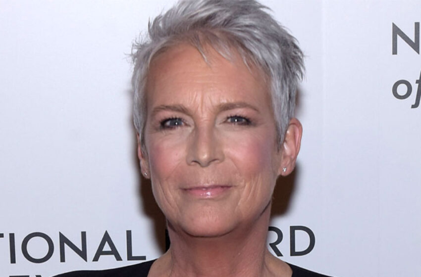  “The Uniqueness And Beauty Of The House Is In Its Old Age”: Home Tour Inside Jamie Lee Curtis’ Almost 100 Years-Old House!