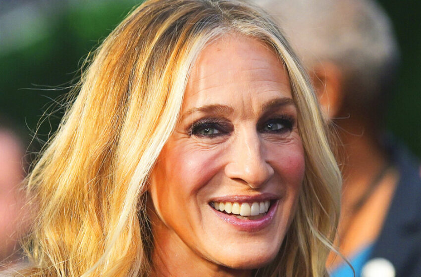  “The Thinnest Waist In Hollywood”: Sarah Jessica Parker Drove Fans Crazy With Her Translucent Dress!