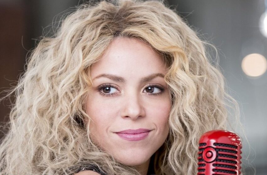  “So Impressive”: 47-Year-Old Shakira Showed Off Her Perfect Figure In A Tiny Bikini!
