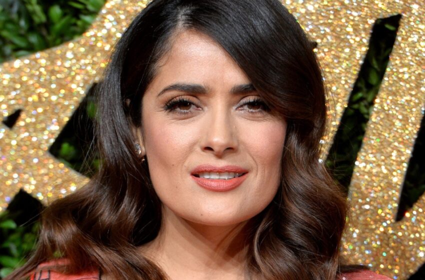  “Completely Unrecognizable”: 56-Year-Old Salma Hayek Showed What She Looked Like 27 Years Ago!