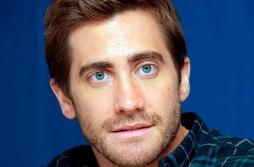  “I Love Her So Much”: 43-Year-Old Jake Gyllenhaal Appeared In Public With His Girl Friend – 15 Years Younger Than Him!