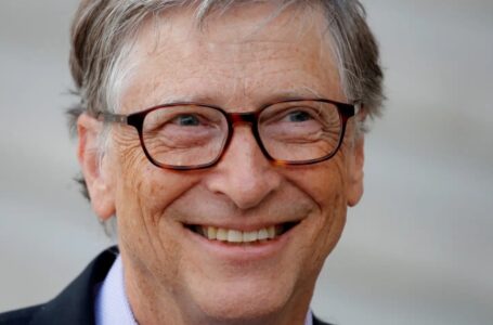“Is She A Wealth Hunter?”: What Does 68-Year-Old Bill Gates’s Young Girl Friend Look Like?