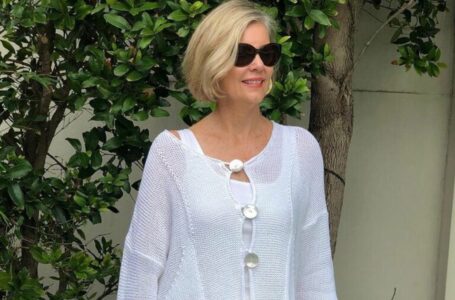 Stylish And Elegant Style For Ladies Over 60: Some Tips To Look Impressive And Young!