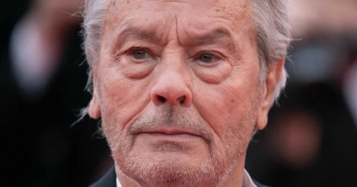 "What Does Alain Delon Do Now?": The Star’s Daughter Showed a Photo Of ...