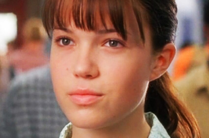  “You Won’t Recognize Her”: What Does The Star Of The Film “A Walk to Remember” Look Like Today?