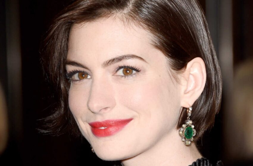  “The Star’s New Look Is So Fresh And Stylish”: Anne Hathaway’s Recent Photos Surprised Her Fans!