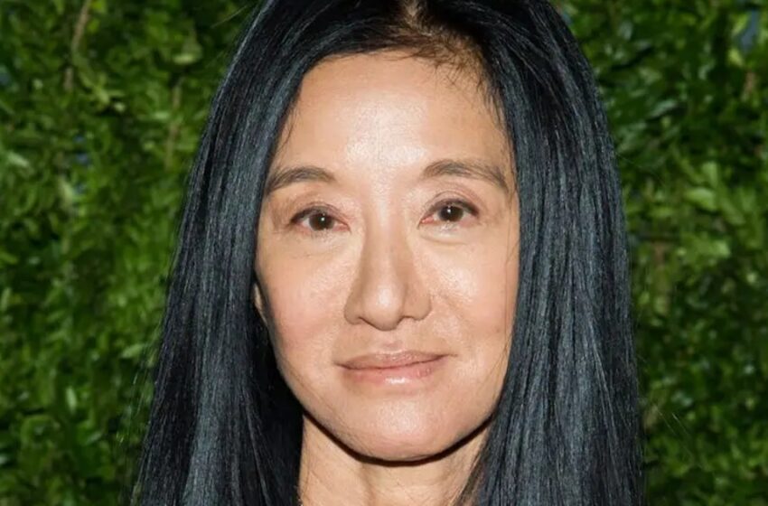  “Everyone Has Only One Question”: 74-Year-Old Vera Wang’s Recent Photos In a Swimsuit Raised Many Questions On The Net!