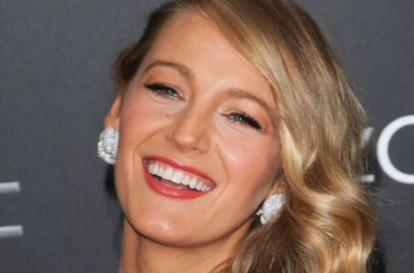  Young Mom With Perfect Shapes: Blake Lively Amazed Fans With Her Perfect Body After The Fourth Births!