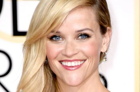 “I Have Nothing to Hide From the Fans”: 48-Year-Old Reese Witherspoon Showed Off Her Body In a Stylish Swimsuit!