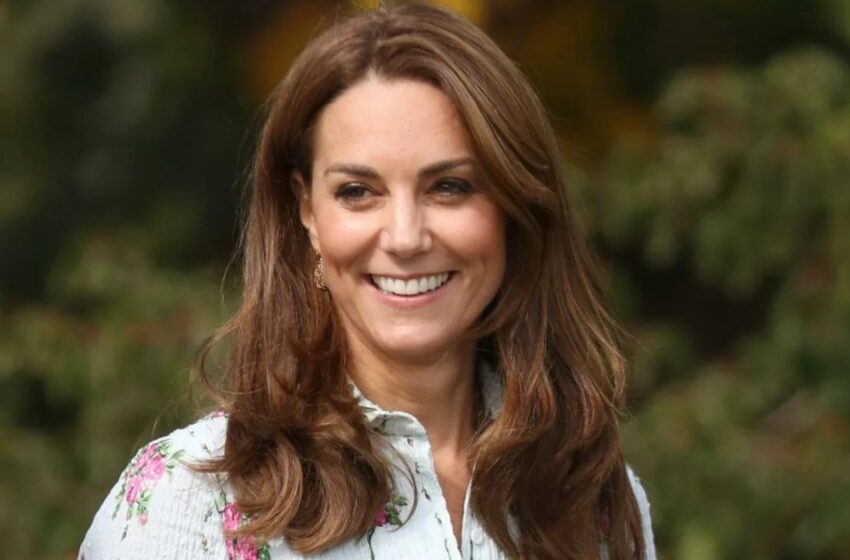  “Nice Figure And Long Legs”: The Spicy Photos Of Kate Middleton Surprised People!