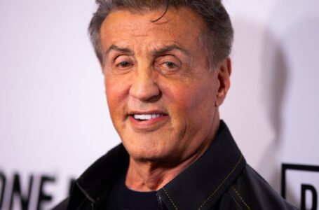 „Barbės šeima“: Sylvesterio Stallone nuotrauka su žmona ir visomis trimis dukromis sužavi gerbėjus
