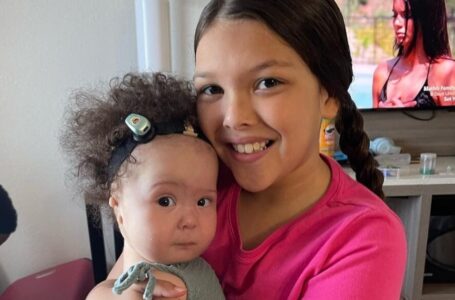 Amaya Stringer – mergaitė, gimusi be kojų: koks buvo jos likimas vėliau?