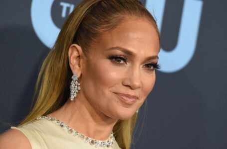 Jennifer Lopez nuostabi nėštumo kelionė: reti kadrai atskleidžia jos pokyčius!