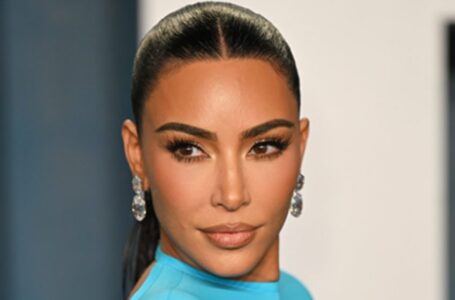 12 gadus vecā Norta pārsteidz fanus, pārspējot Kimu Kardašjanu!: Mātes un meitas duets piesaista uzmanību!
